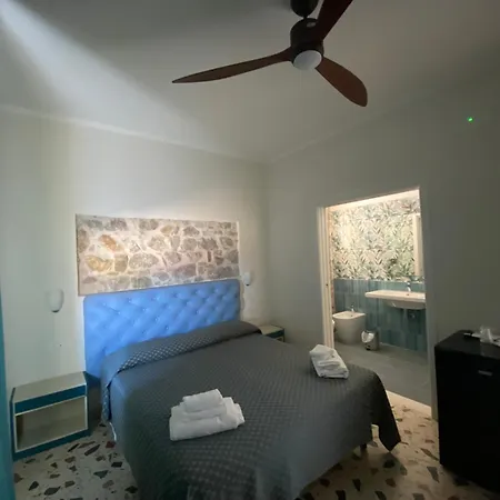 Hotel Cinquestelle Albergo Del Centro Storico 3*