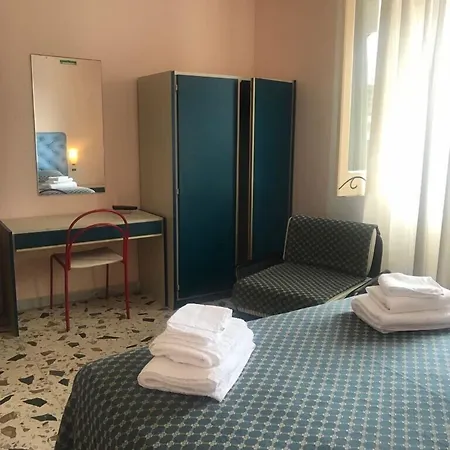 Cinquestelle Del Centro Storico Hotel 3*